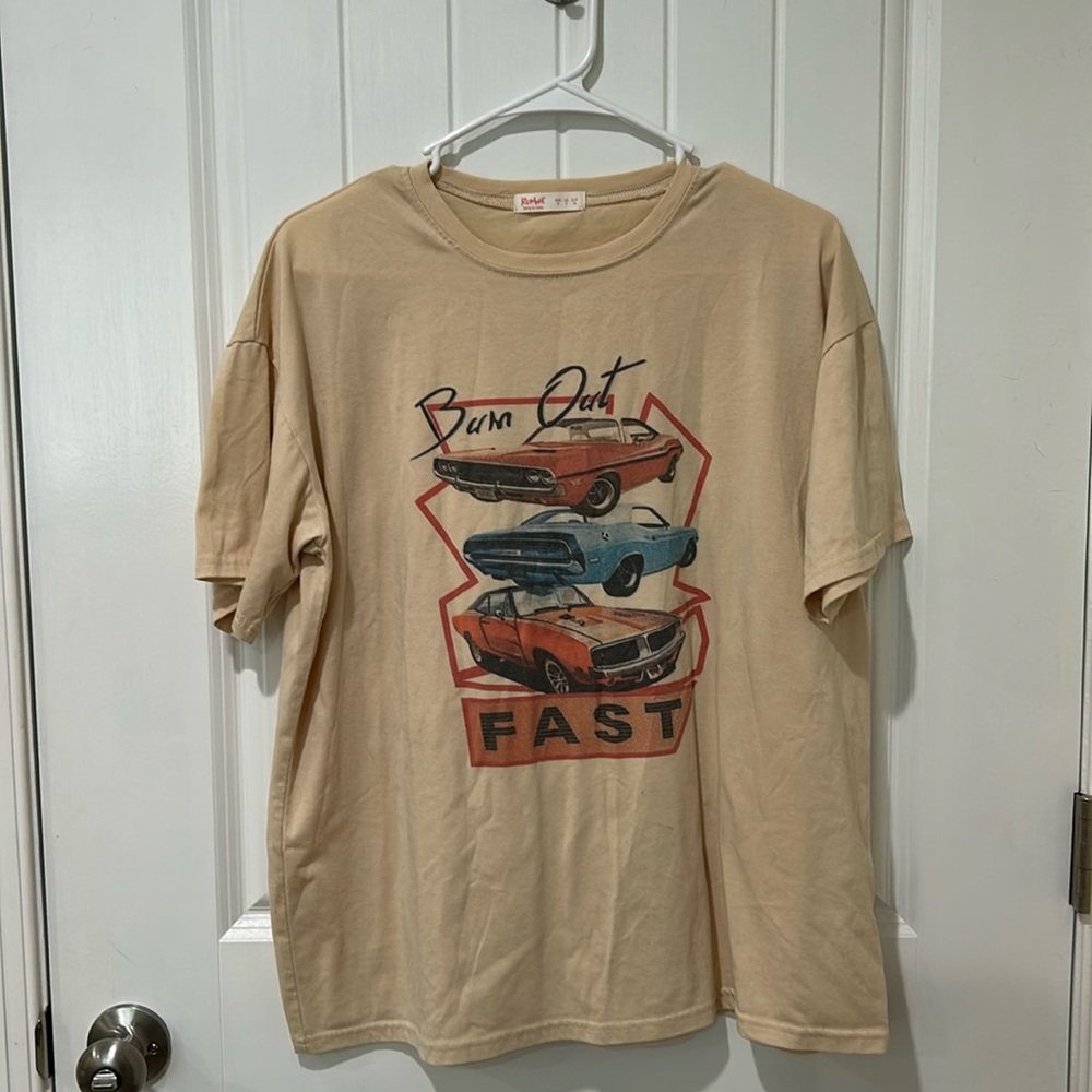Oversized graphic tee